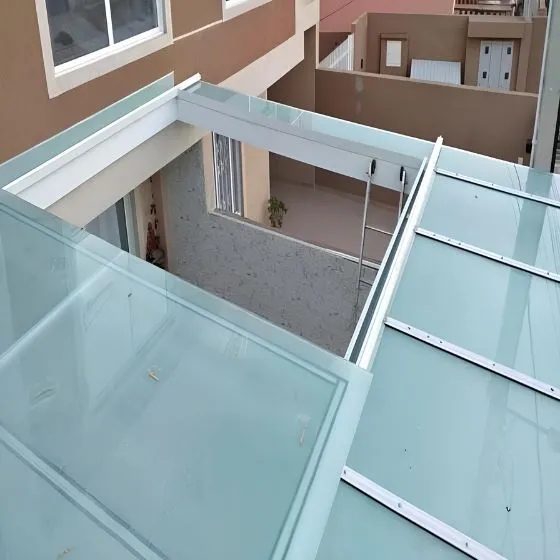 Cobertura Retrátil Policarbonato/Telha/Vidro - Toldos São João da Boa Vista