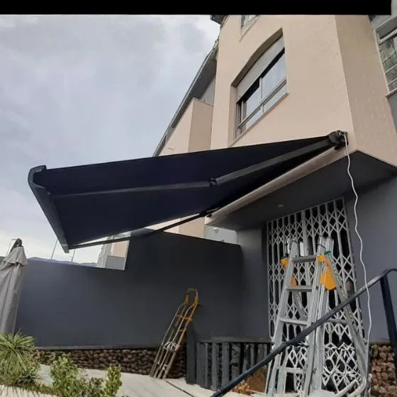 Toldo Articulado Manual ou Motorizado - Toldos São João da Boa Vista